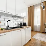 Jasne Studia Very Berry W Centrum Poznania By Renters * بوزنان