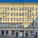 Jasne Studia Very Berry W Centrum Poznania By Renters * Posen