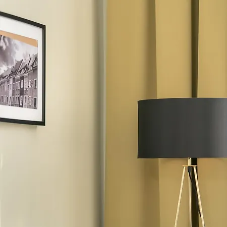 Jasne Studia Very Berry W Centrum Poznania By Renters *