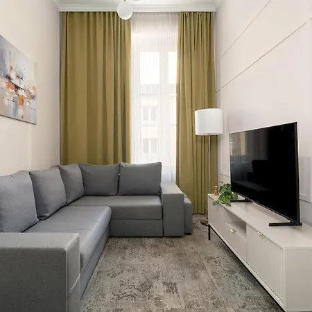 Jasne Studia Very Berry W Centrum Poznania By Renters * Posen