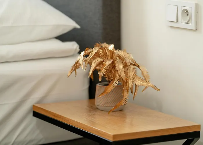 Jasne Studia Very Berry W Centrum Poznania By Renters *