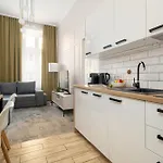 Appartamento Jasne Studia Very Berry W Centrum Poznania By Renters *