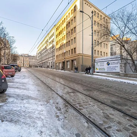 Jasne Studia Very Berry W Centrum Poznania By Renters Apartament Poznań