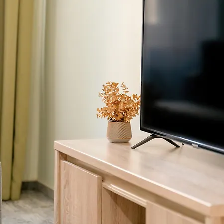 Jasne Studia Very Berry W Centrum Poznania By Renters *