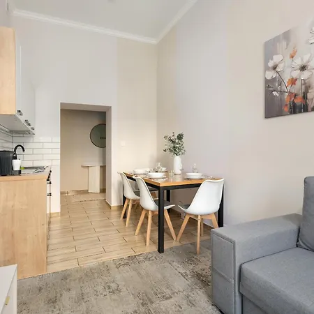Apartamento Jasne Studia Very Berry W Centrum Poznania By Renters *
