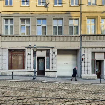 Jasne Studia Very Berry W Centrum Poznania By Renters Познань