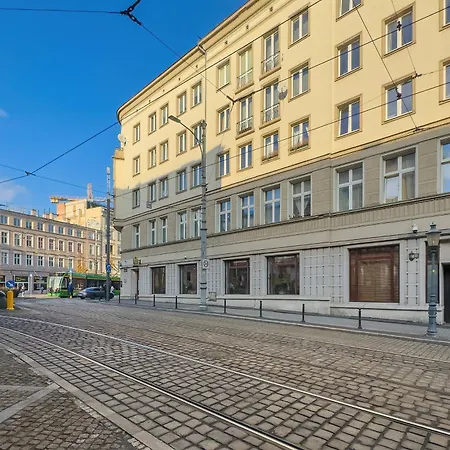 Jasne Studia Very Berry W Centrum Poznania By Renters Appartamento Poznań