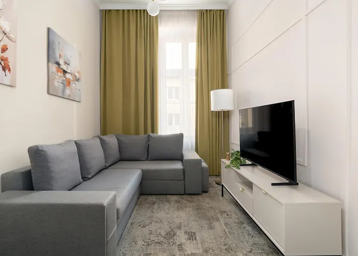 Jasne Studia Very Berry W Centrum Poznania By Renters * Posen