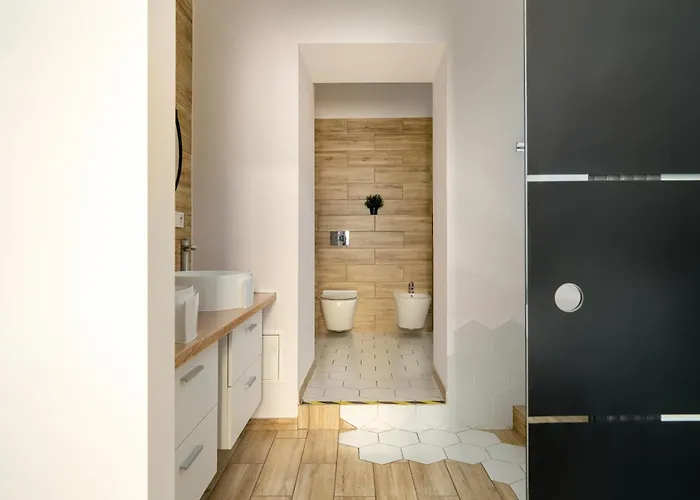 Jasne Studia Very Berry W Centrum Poznania By Renters Posen